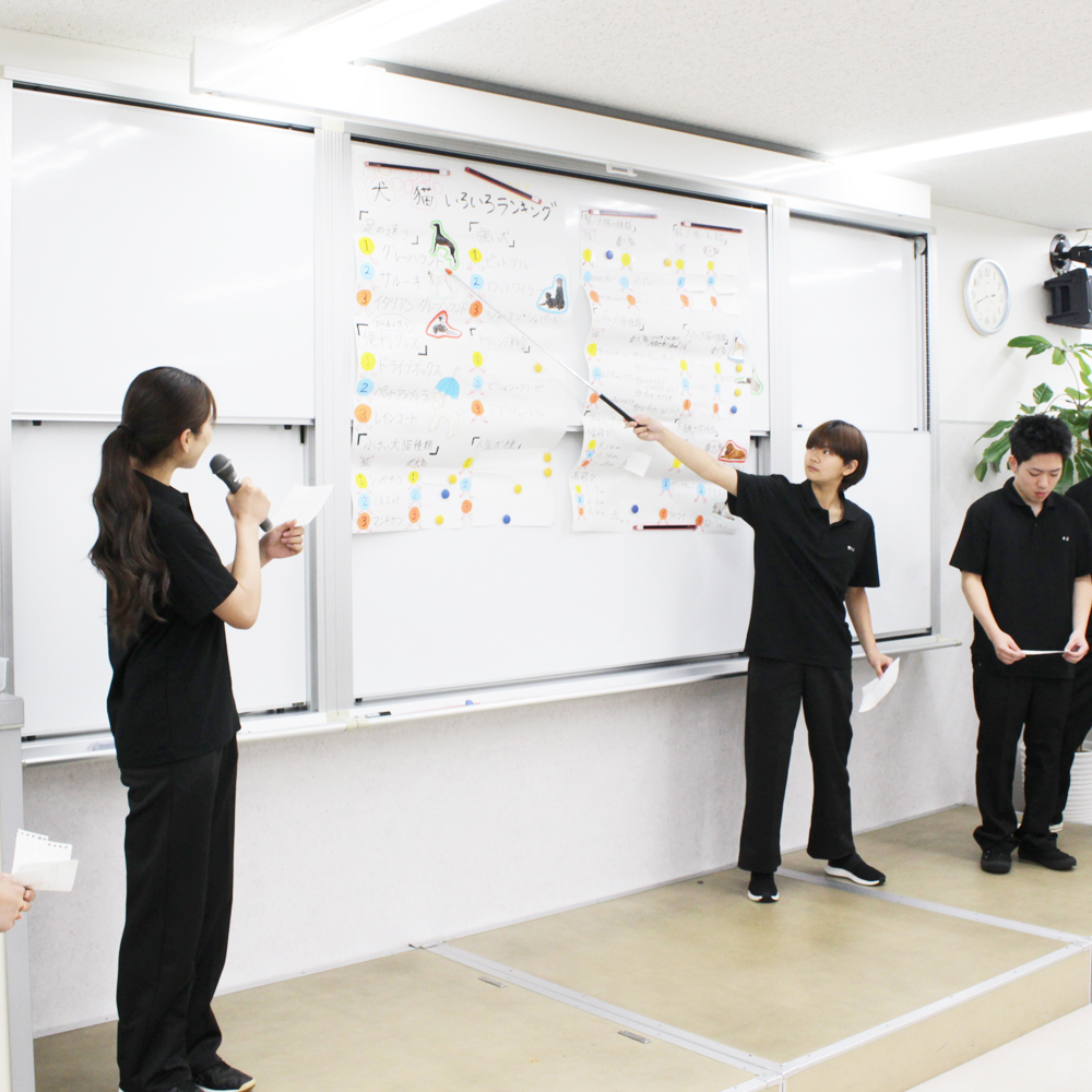 １年生のグループ研究発表会！